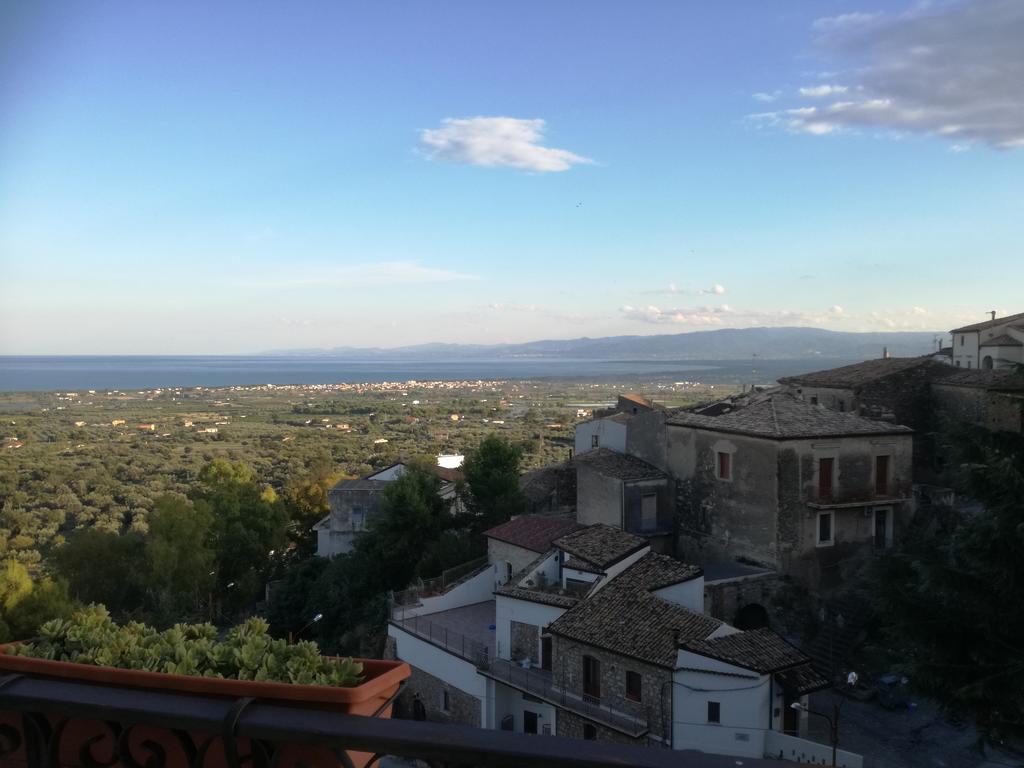维拉皮亚纳La Panoramica住宿加早餐旅馆 外观 照片